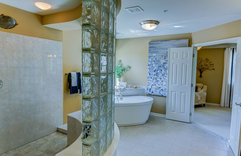 Best Bathroom Renovation Contractors in Enfield, CT